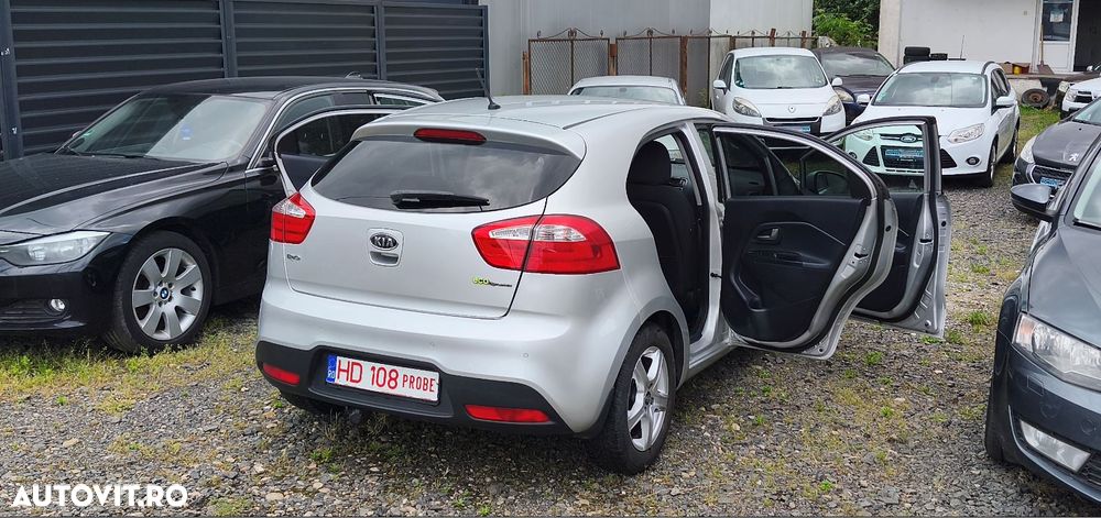 Kia Rio 1.4 CRDI Platinum Edition - 17