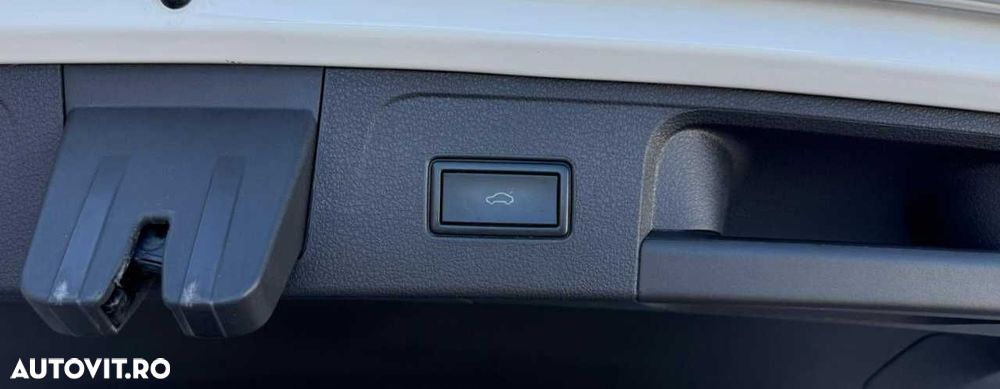 VOLKSWAGEN Passat 2020 — imagine 14