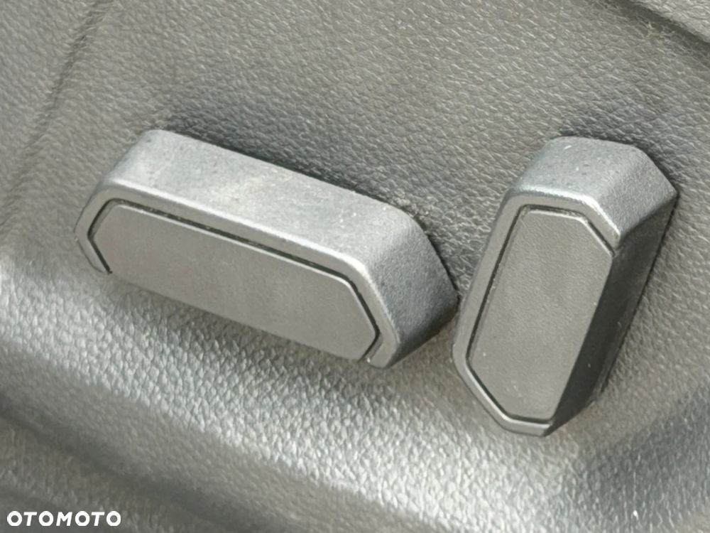 Ford Ranger Autm Limited - 19