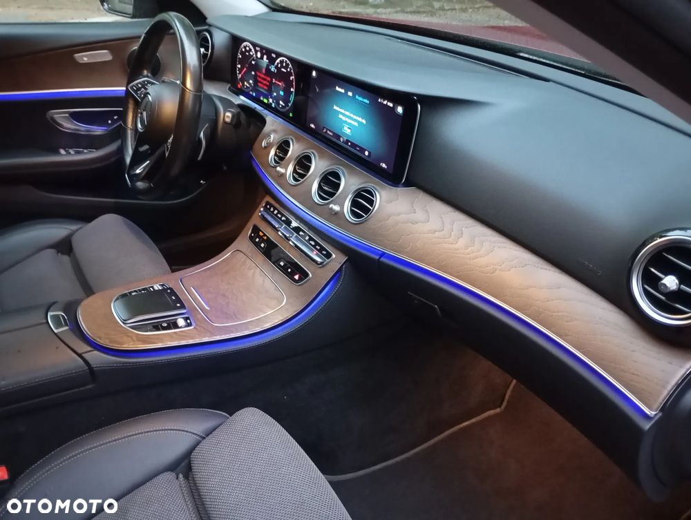 Mercedes-Benz Klasa E 300 de 9G-TRONIC AMG Line - 8
