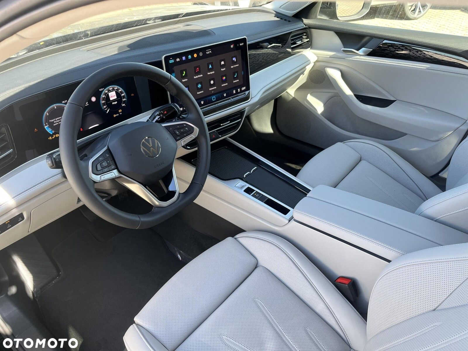 Volkswagen Passat 2.0 TDI SCR Elegance DSG - 18