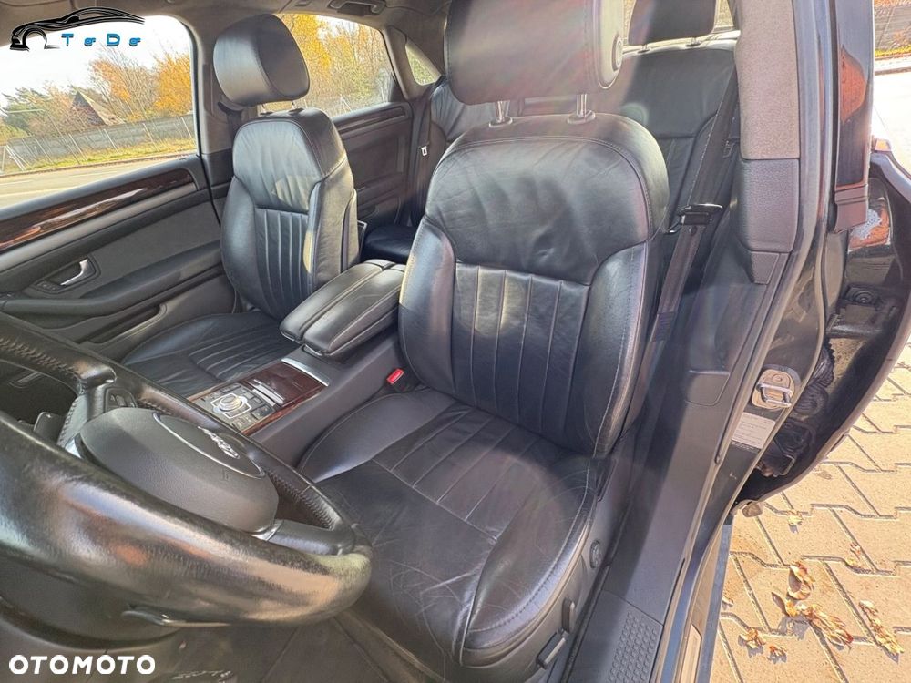 Audi A8 4.2 Quattro - 18
