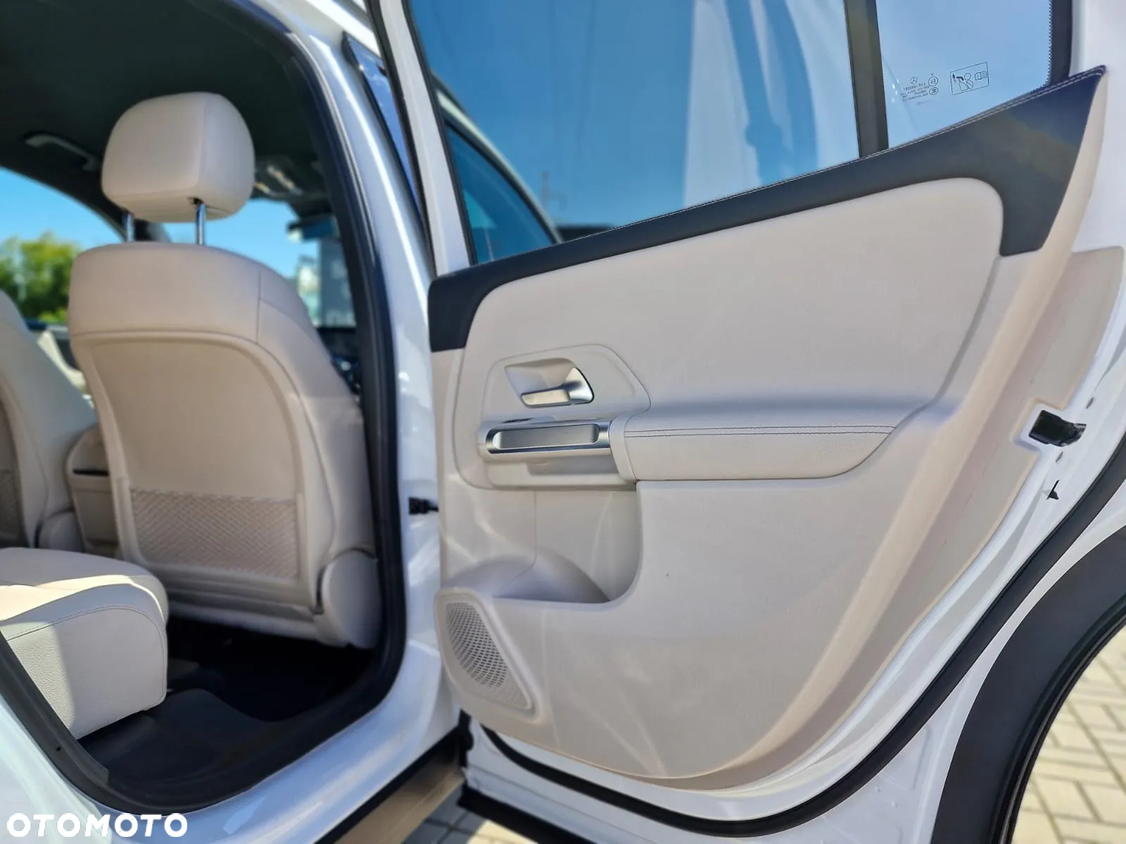 Mercedes-Benz GLB 200 d 4-Matic Progressive 8G-DCT - 30