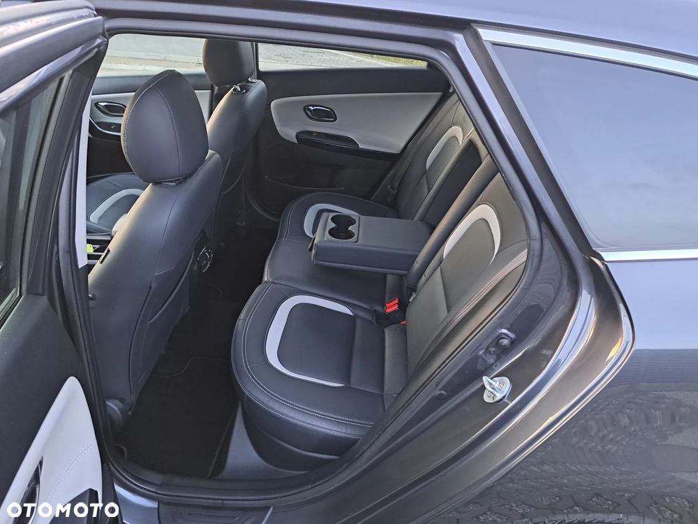 Kia Ceed 1.6 GDI XL DCT - 10