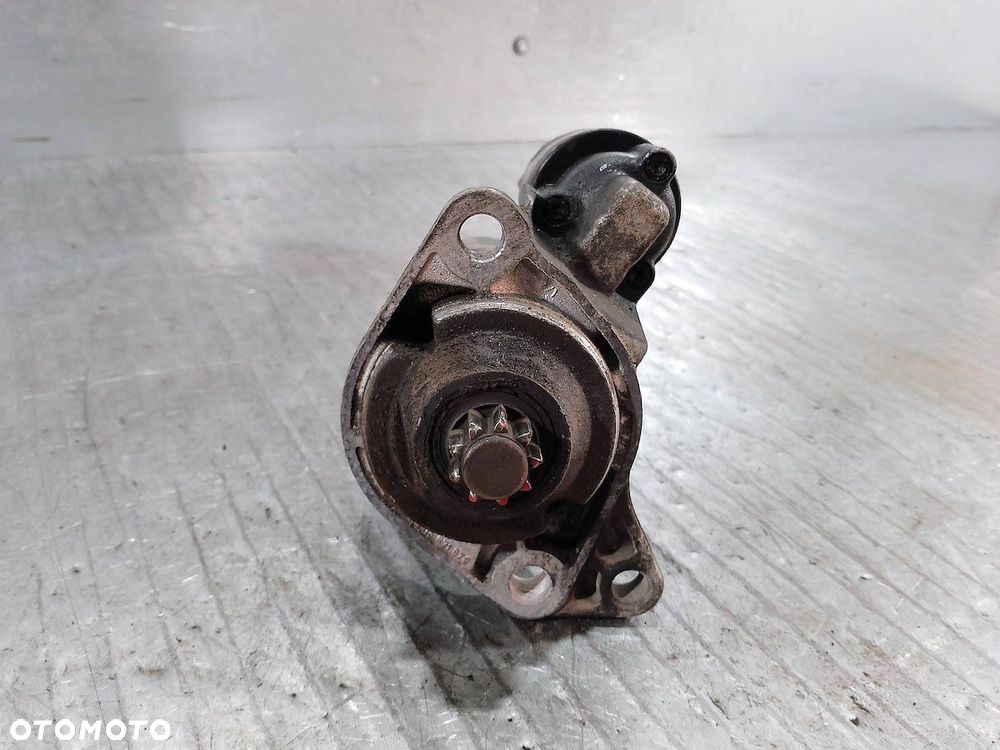 ROZRUSZNIK VW GOLF IV 020911023F  0001121006 1.4 - 4