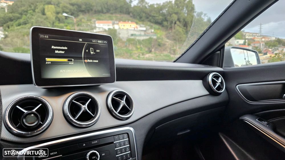 Mercedes-Benz CLA 200 d Shooting Brake AMG Line Aut. - 11