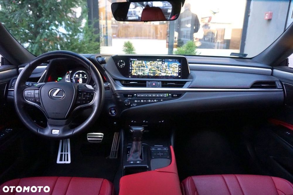 Lexus ES 300h F Sport - 18