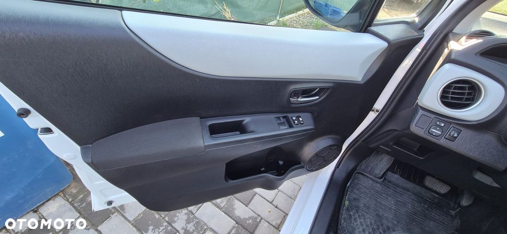 Toyota Yaris - 15