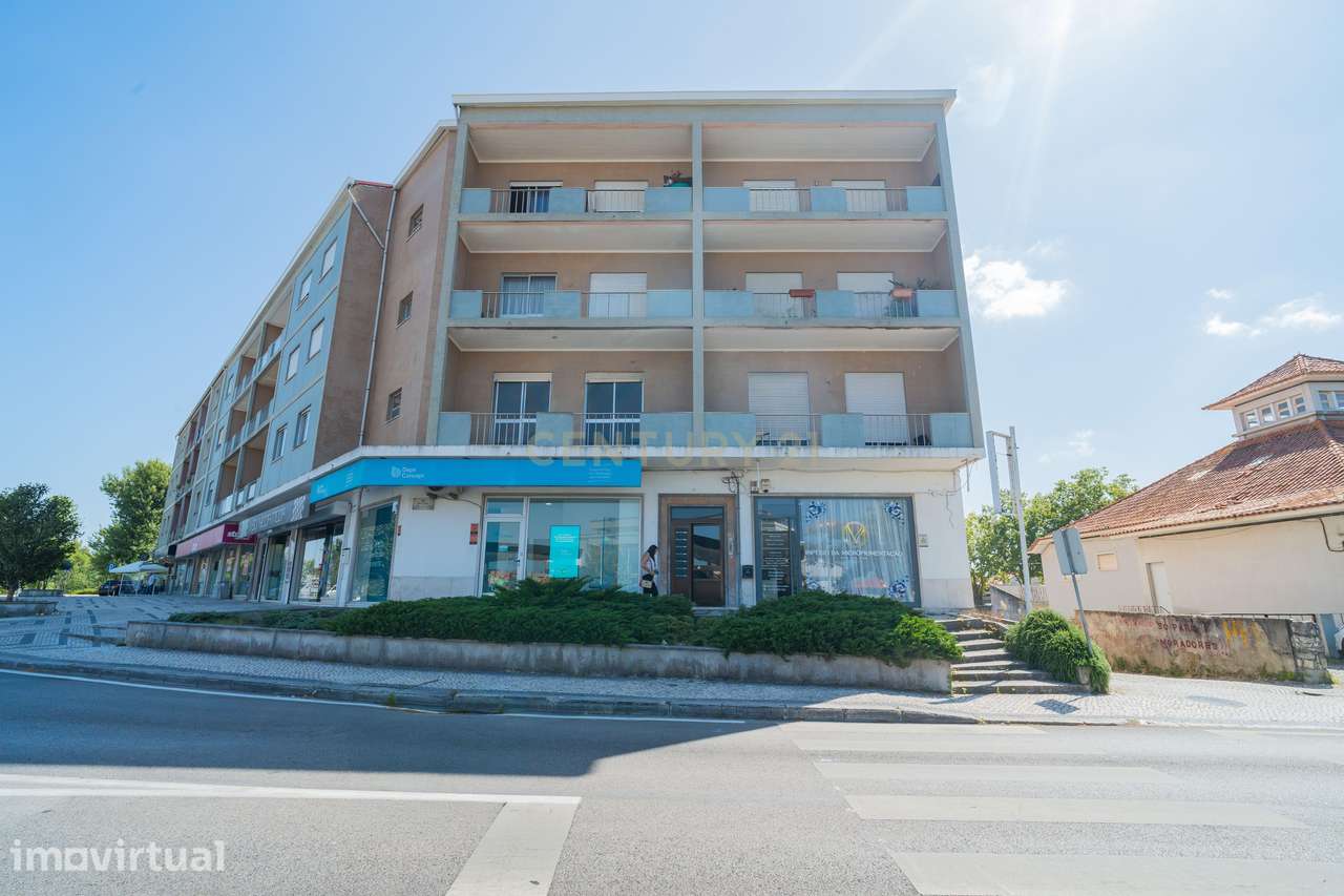 Apartamento T2 em Marinha Grande - Oportunidade Única! - Grande imagem: 2/15