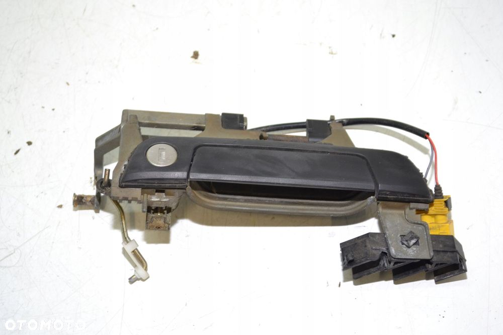 KLAMKA ZEWNĘTRZNA DRZWI PRAWY PRZÓD BMW E36 1960801 - 1