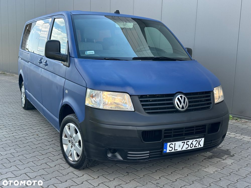 Volkswagen Caravelle - 8