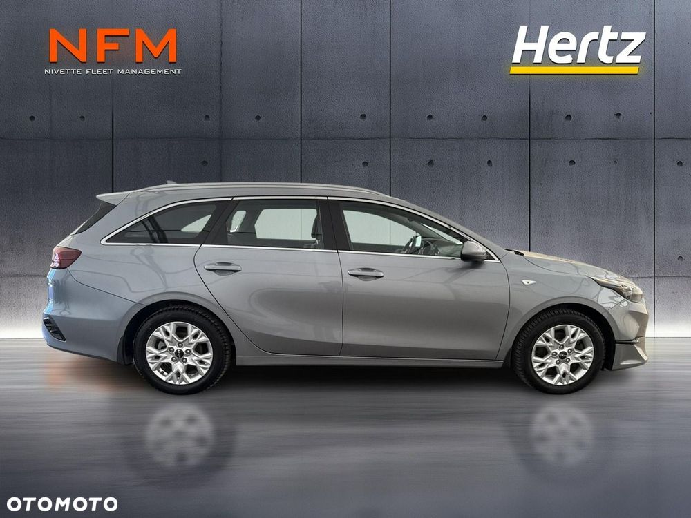 Kia Ceed - 8