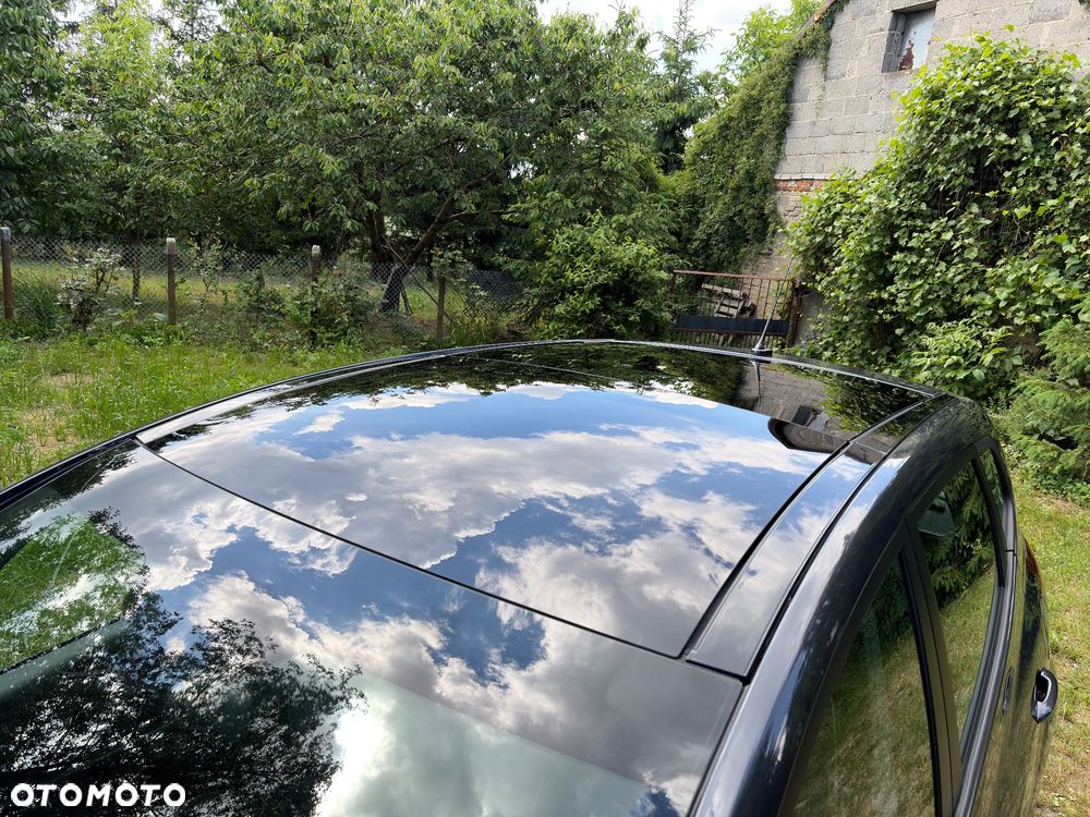 Kia Venga 1.6 L - 5