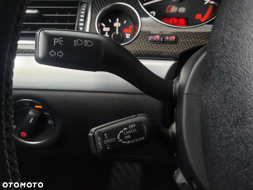 Audi S8 5.2 FSI Quattro - 20