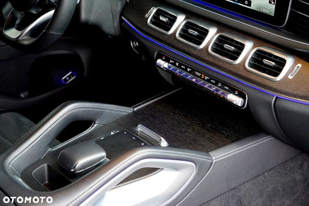 Mercedes-Benz GLE 300 d 4Matic 9G-TRONIC AMG Line - 36