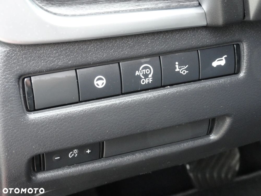 Nissan Qashqai 1.3 DIG-T MHEV Xtronic Tekna - 28
