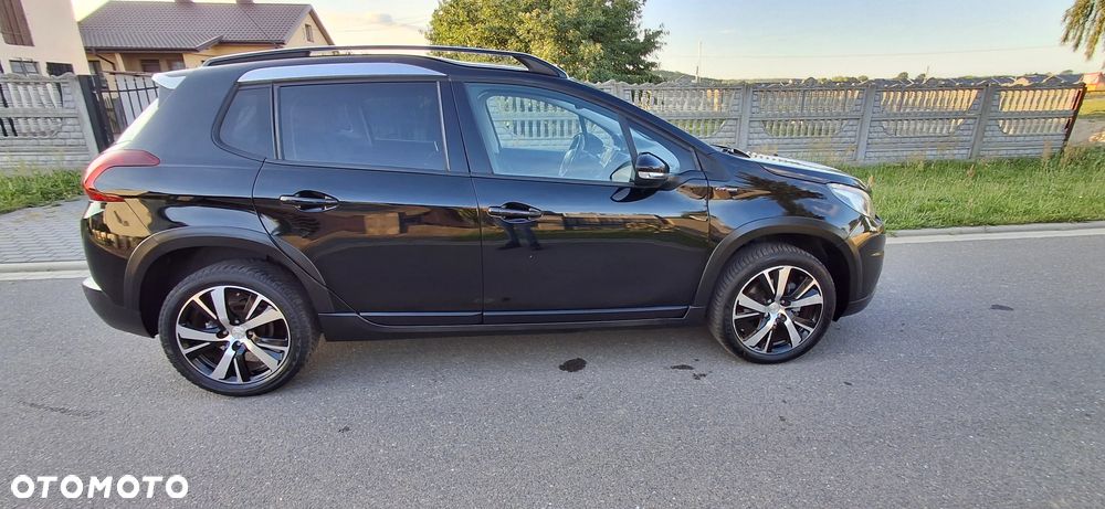 Peugeot 2008 PureTech 110 Stop&Start EAT6 GT-Line Edition - 4