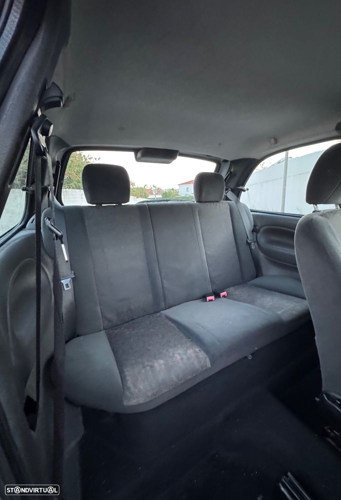 Ford Fiesta 1.25 Ghia - 17