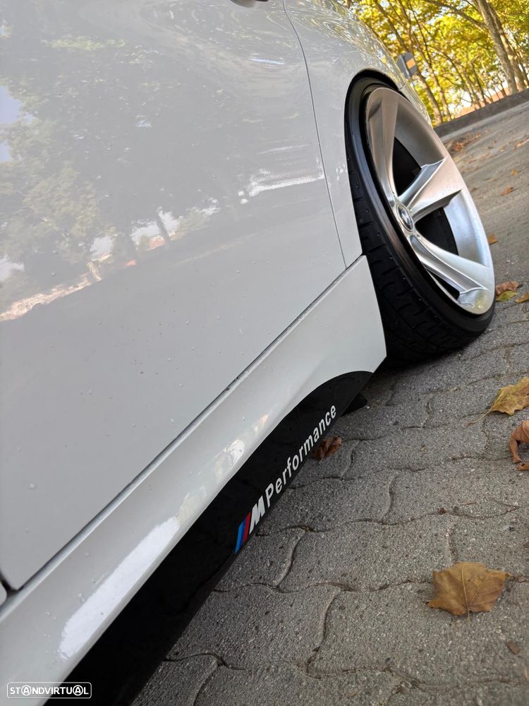 BMW 318 d - 13