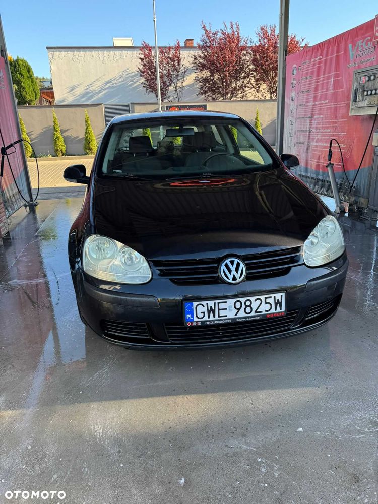 Volkswagen Golf - 1