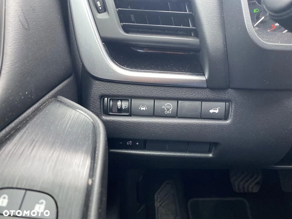 Nissan Qashqai 1.3 DIG-T N-Connecta DCT - 20