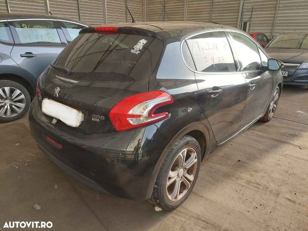 Capac motor protectie Peugeot 208 2012 HATCHBACK 1.6 HDI - 7