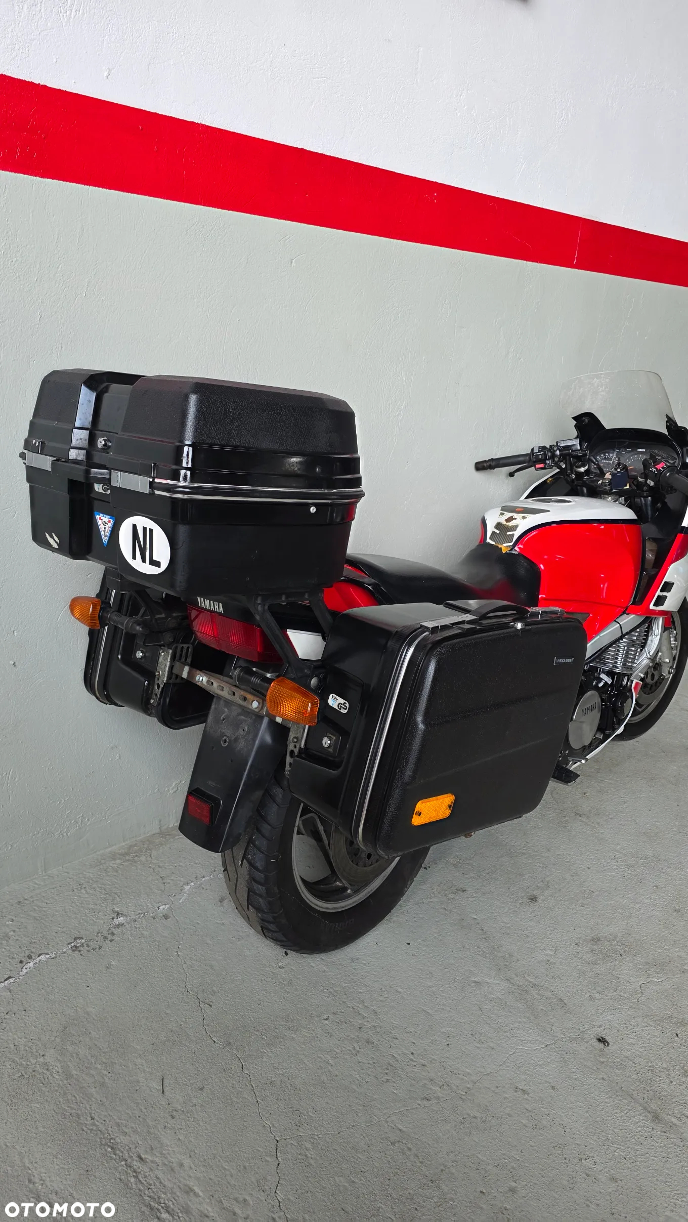 Yamaha FJ - 7
