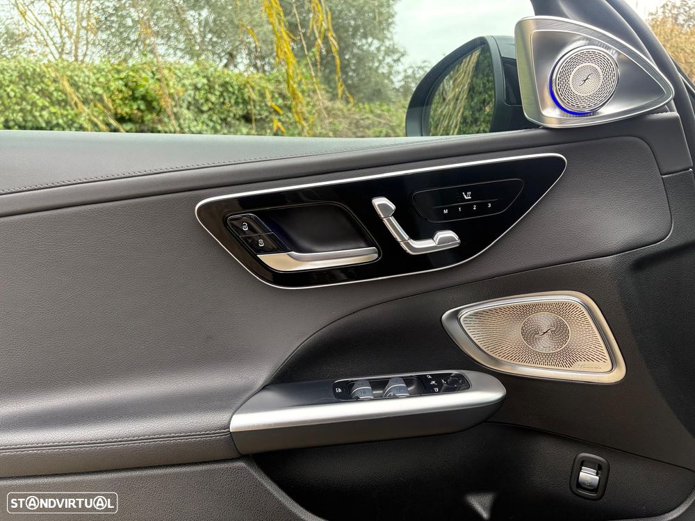 Mercedes-Benz C 300 d AMG Line - 19