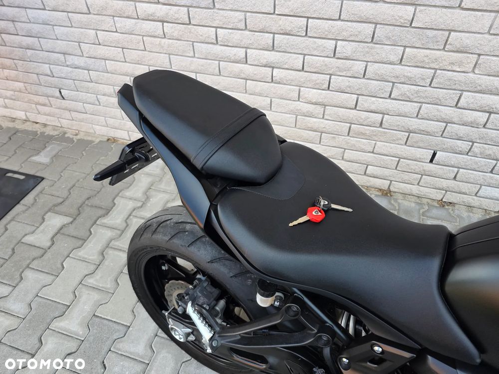 Yamaha MT - 4