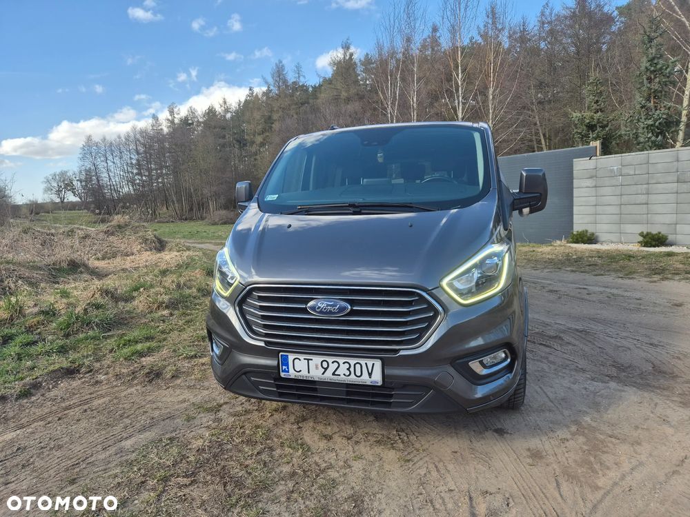 Ford Tourneo Custom - 2