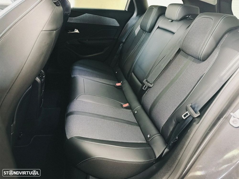 Peugeot 308 SW - 13