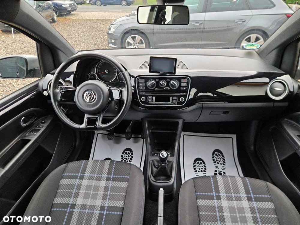 Volkswagen up! club - 10