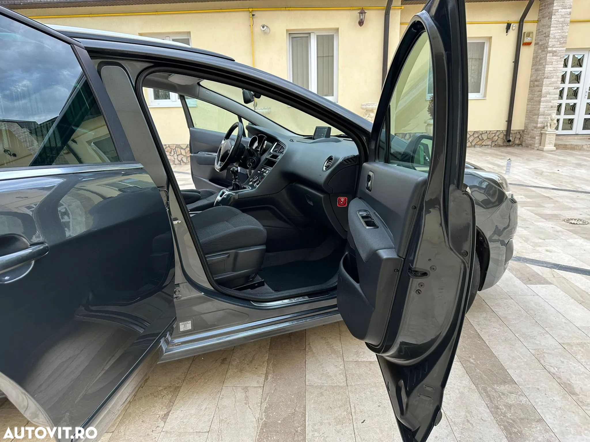 Peugeot 5008 - 7