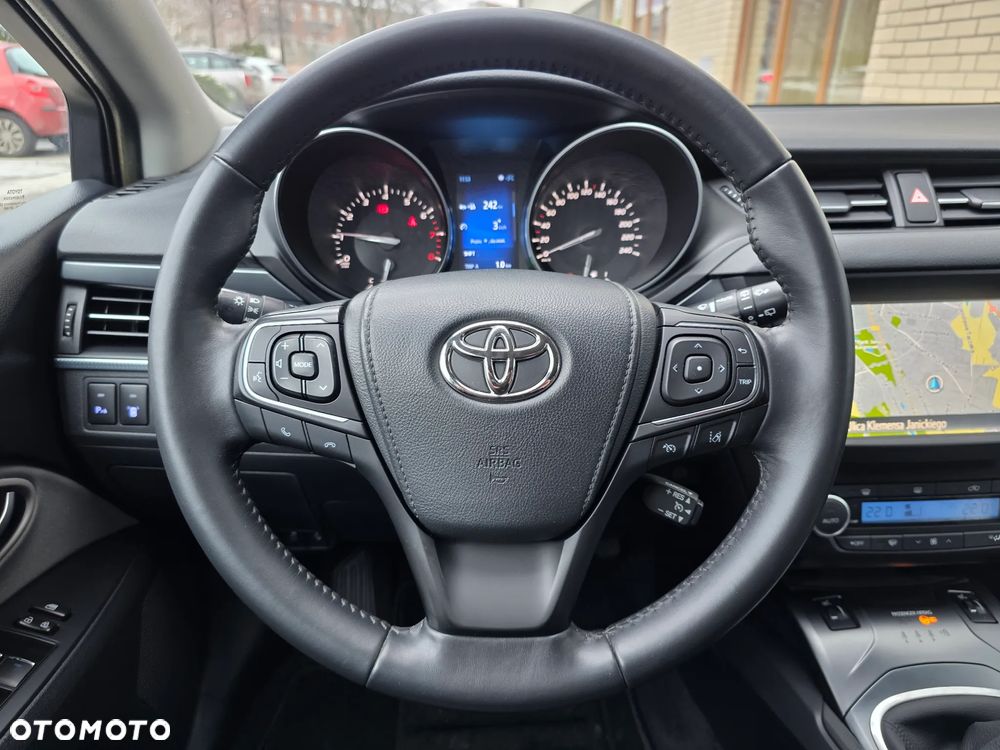 Toyota Avensis - 28