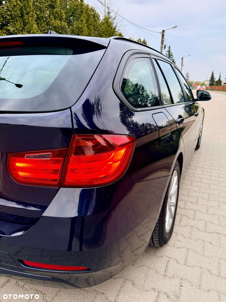 BMW Seria 3 320d - 15