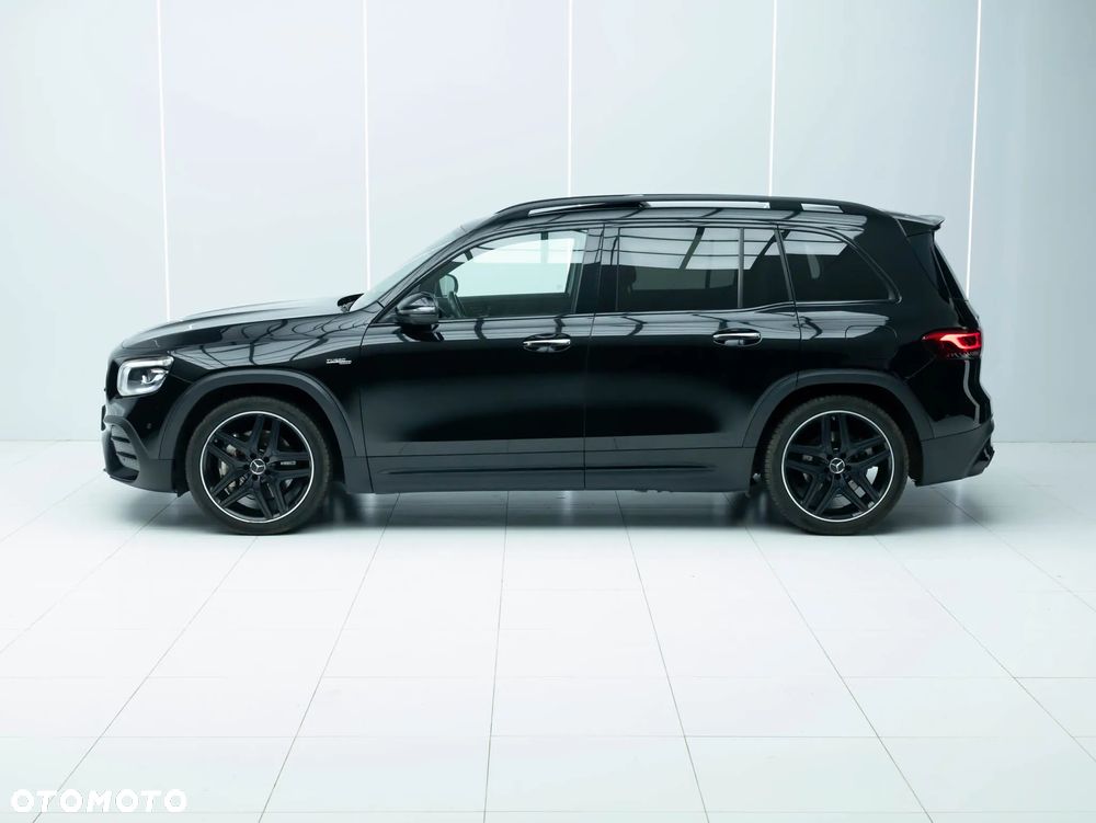 Mercedes-Benz GLB - 8