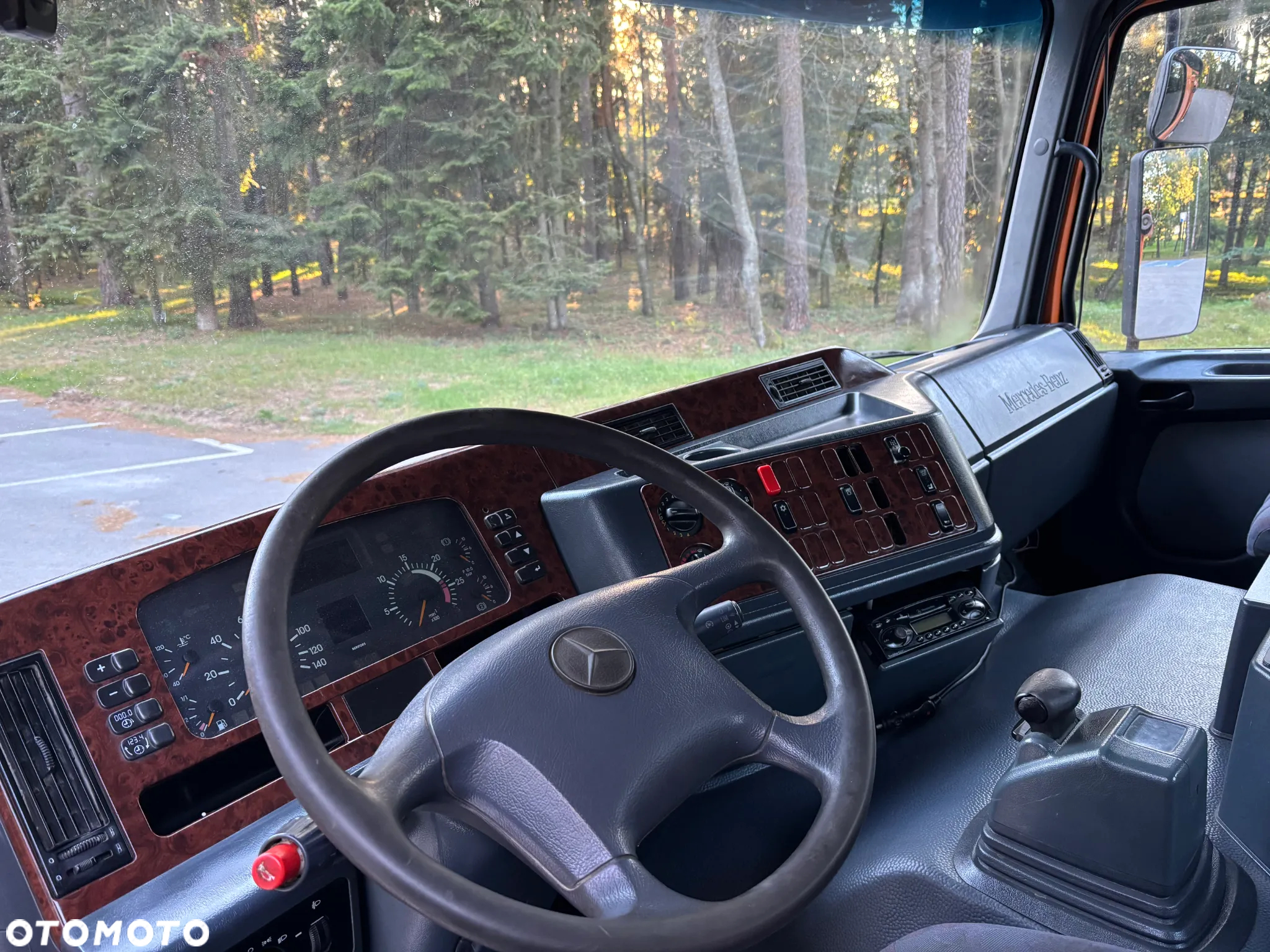 Mercedes-Benz - 7
