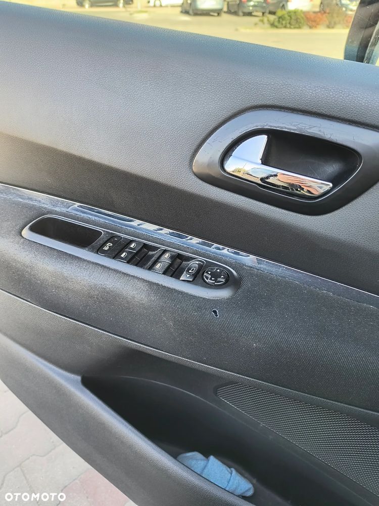 Peugeot 5008 1.6 HDi Premium - 8