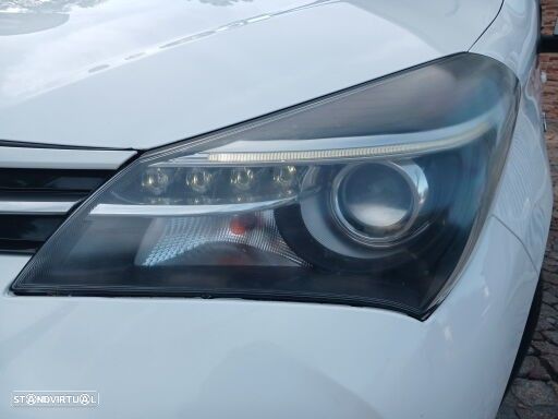 Toyota Yaris 1.5 HSD Sport +P.Techno+P.Luxury - 31