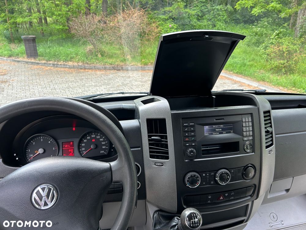 Volkswagen Crafter - 12