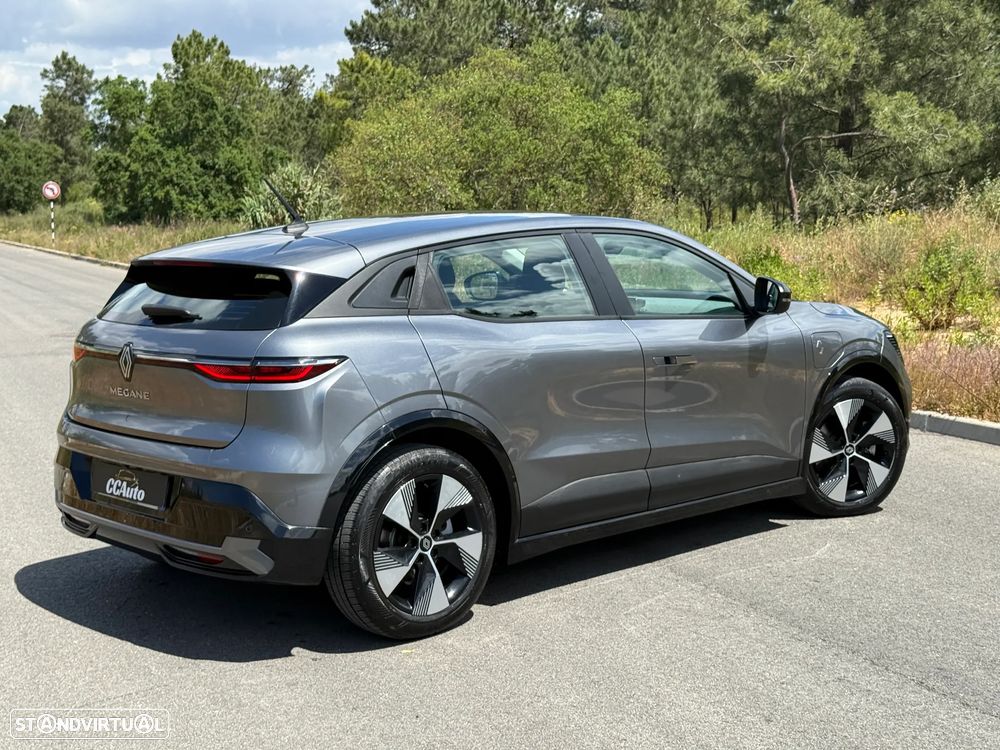 Renault Mégane E-Tech - 8