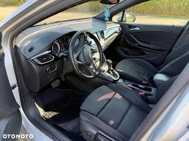 Opel Astra V 1.6 CDTI Dynamic - 8