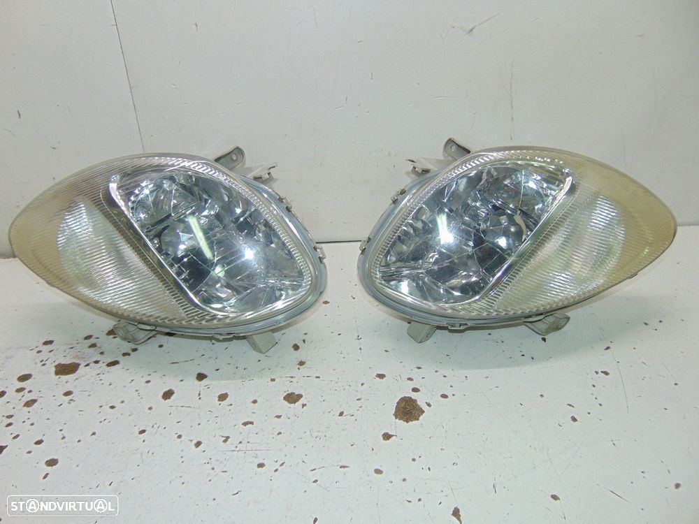 Daihatsu Sirion faróis - 1