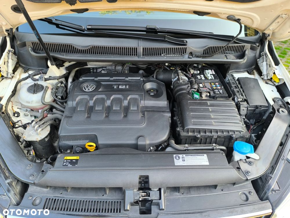 Volkswagen Touran 2.0 TDI BMT Comfortline DSG - 33