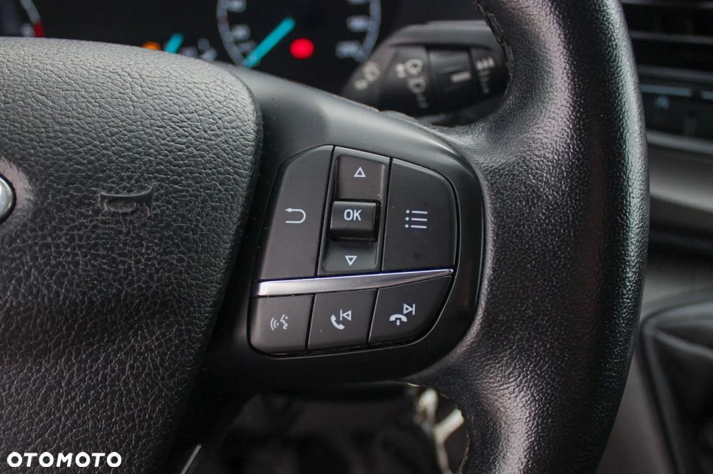 Ford TRANSIT CUSTOM - 13