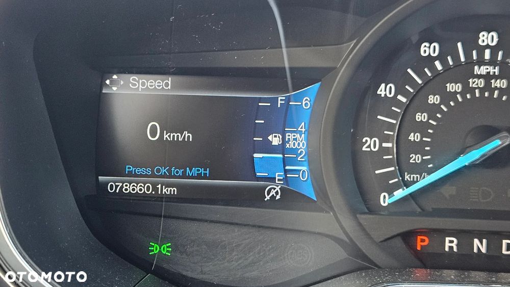 Ford Fusion - 16
