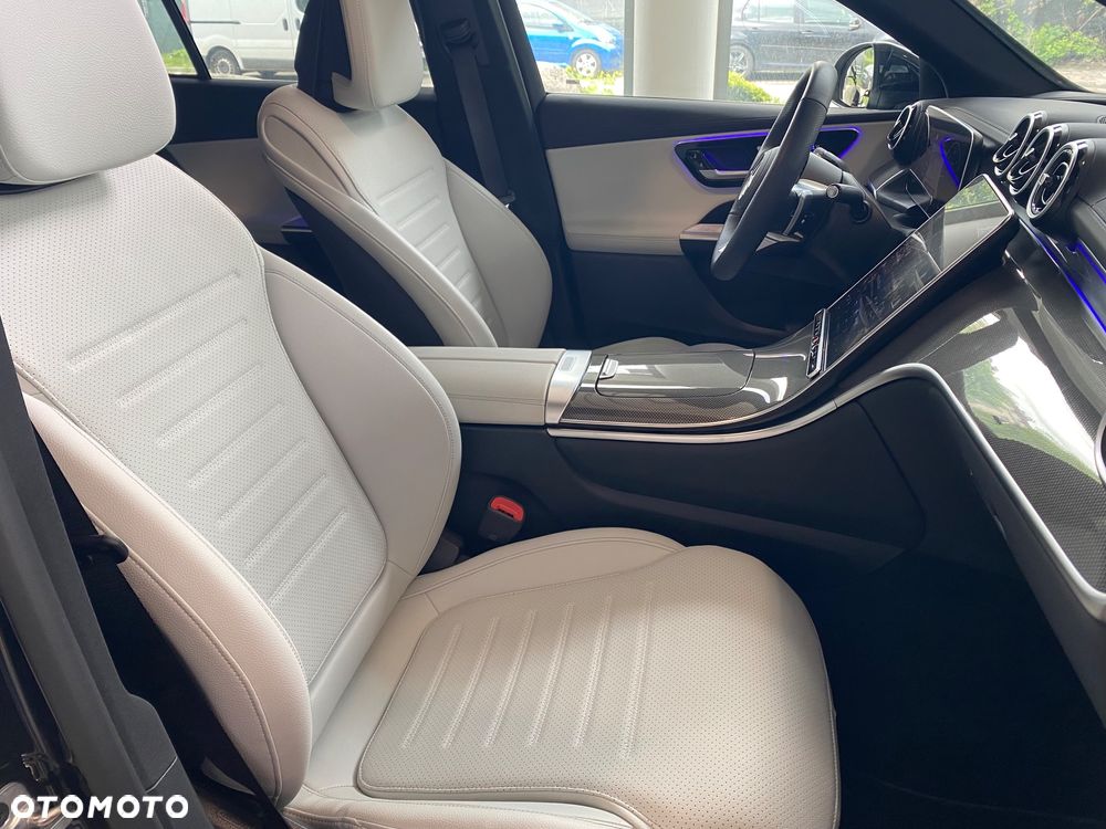 Mercedes-Benz GLC 220 d mHEV 4-Matic AMG Line - 25