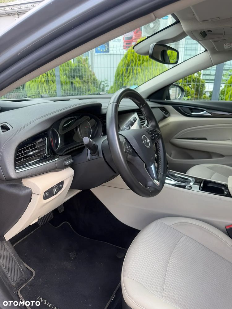 Opel Insignia - 14
