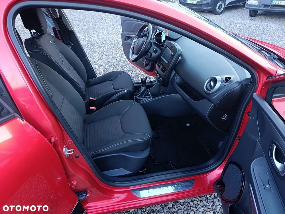 Renault Clio 1.2 16V Limited - 17