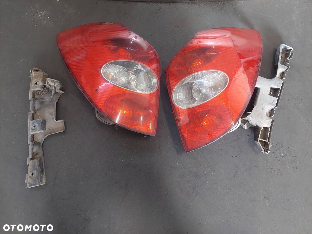 KOMPLETNY TYŁ KLAPA BAGAŻNIKA ZDERZAK TYŁ LAMPY LAGUNA II NV190 - 2